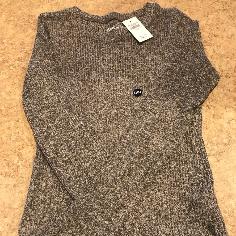 Girls Abercrombie long sleeved tee